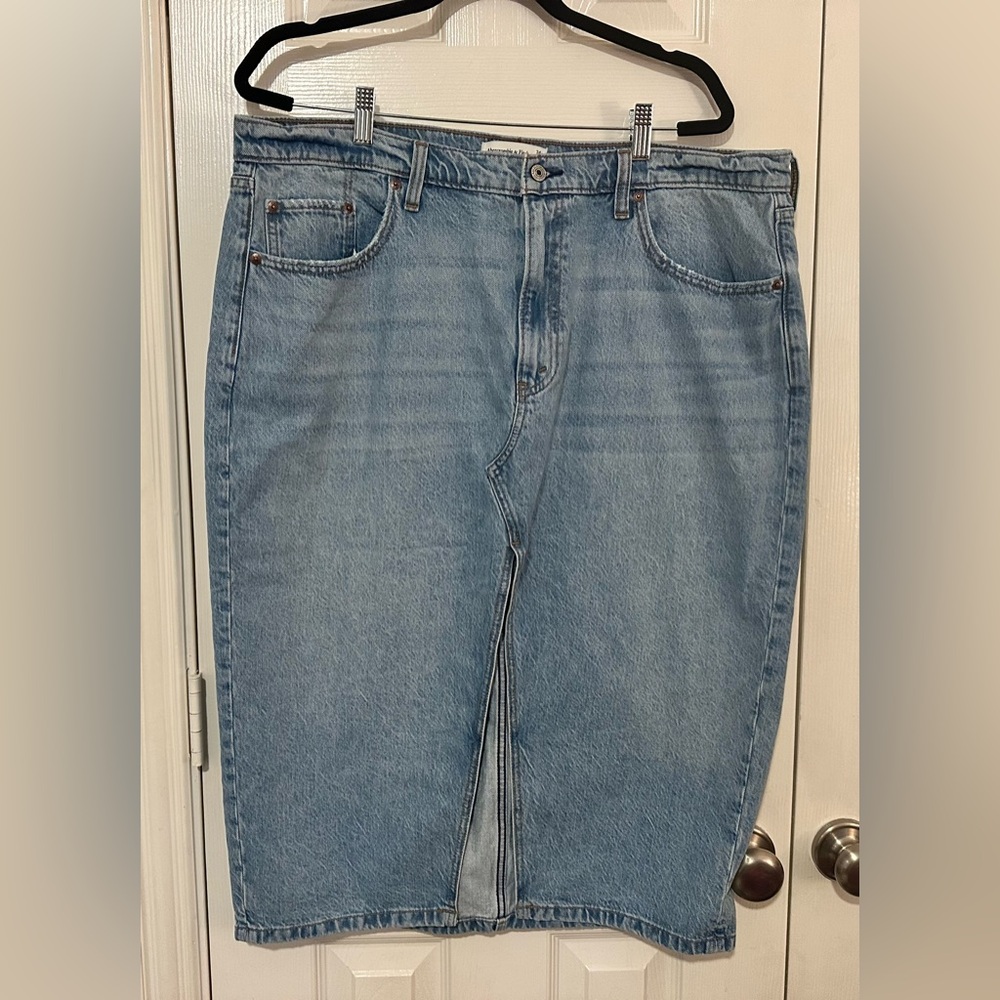 Abercrombie & Fitch high rise denim midi skirt sz 34/18